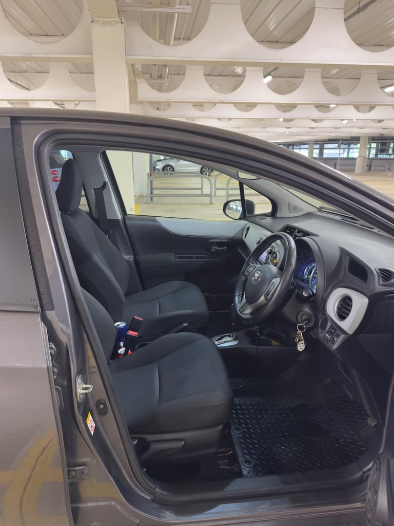 Toyota, YARIS, Hatchback, 2013, Other, 1497 (cc), 5 doors