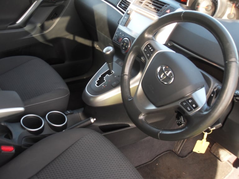 TOYOTA VERSO TREND, 15 REG 2015, 1.8CC PETROL, AUTOMATIC, MET BLUE, 7 SEATER, LO