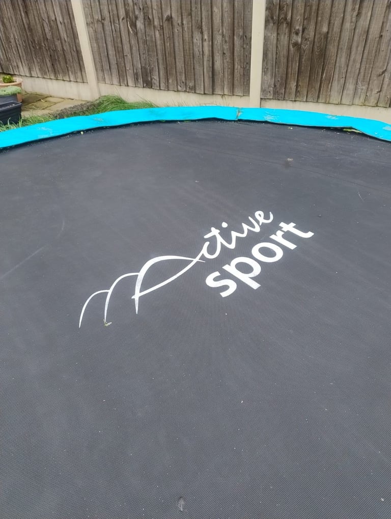 12 Foot Trampoline with Net