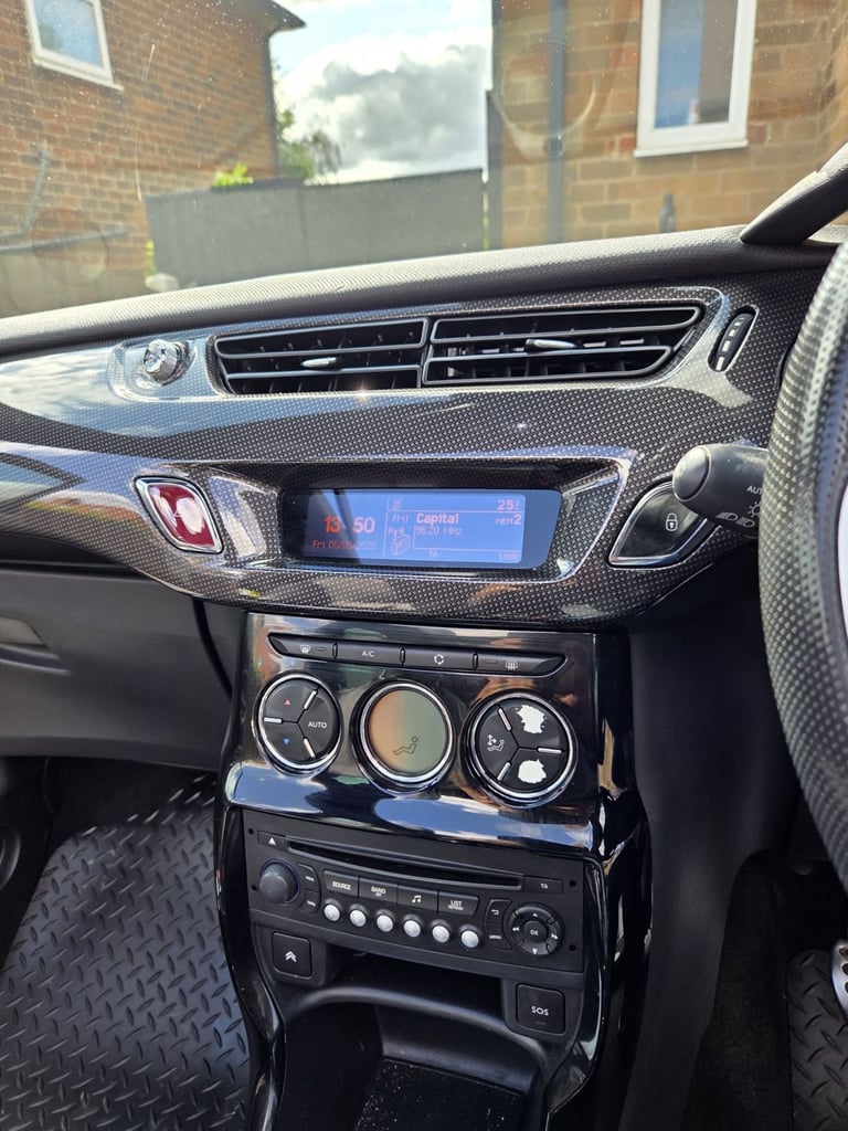 Citroen ds3 1.6t cabrio *low mileage*