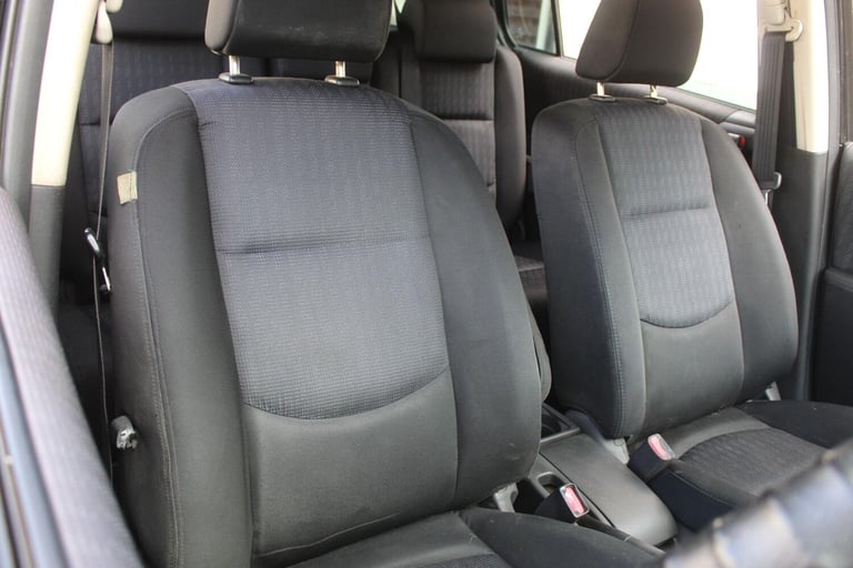 2010 Mazda Mazda5 2.0D Takara 5dr MPV Diesel Manual