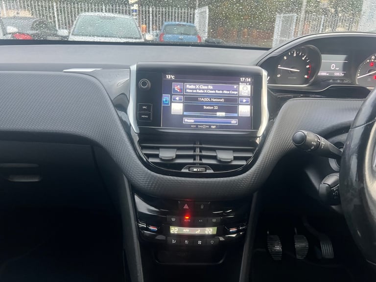 2016 Peugeot 2008 1.6 BlueHDi 100 Allure 5dr HATCHBACK Diesel Manual
