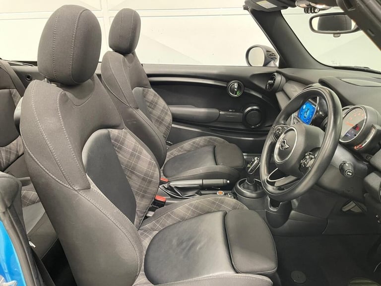 2018 MINI Convertible 1.5 Cooper II 2dr Auto CONVERTIBLE PETROL Automatic