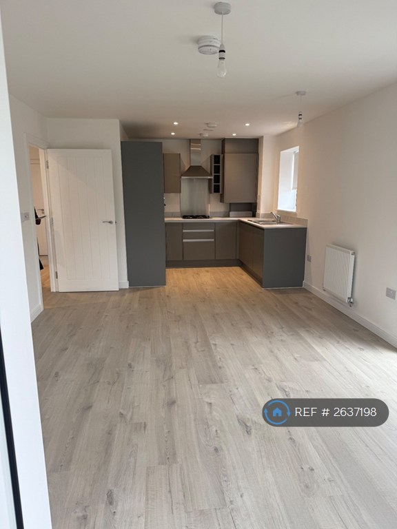 image for 2 bedroom flat in Everard Road, Greenhithe, DA9 (2 bed) (#2637198)