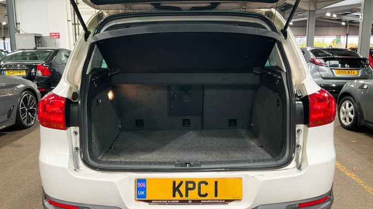 2012 Volkswagen Tiguan 2.0 TDi BlueMotion Tech Sport 5dr [2WD] ESTATE DIESEL Manual