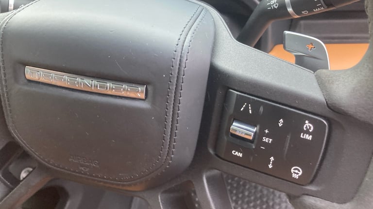 2022 Land Rover Defender 5.0 P525 V8 110 5dr Auto Petrol Estate Estate Petrol Automatic
