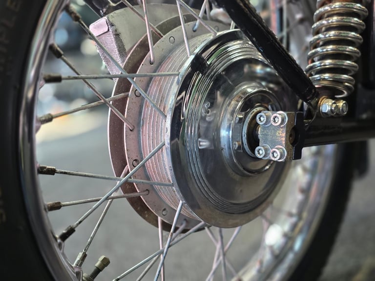 1969 BSA THUNDERBOLT 650 GARRARD WATSONIAN SIDECAR BARN FIND