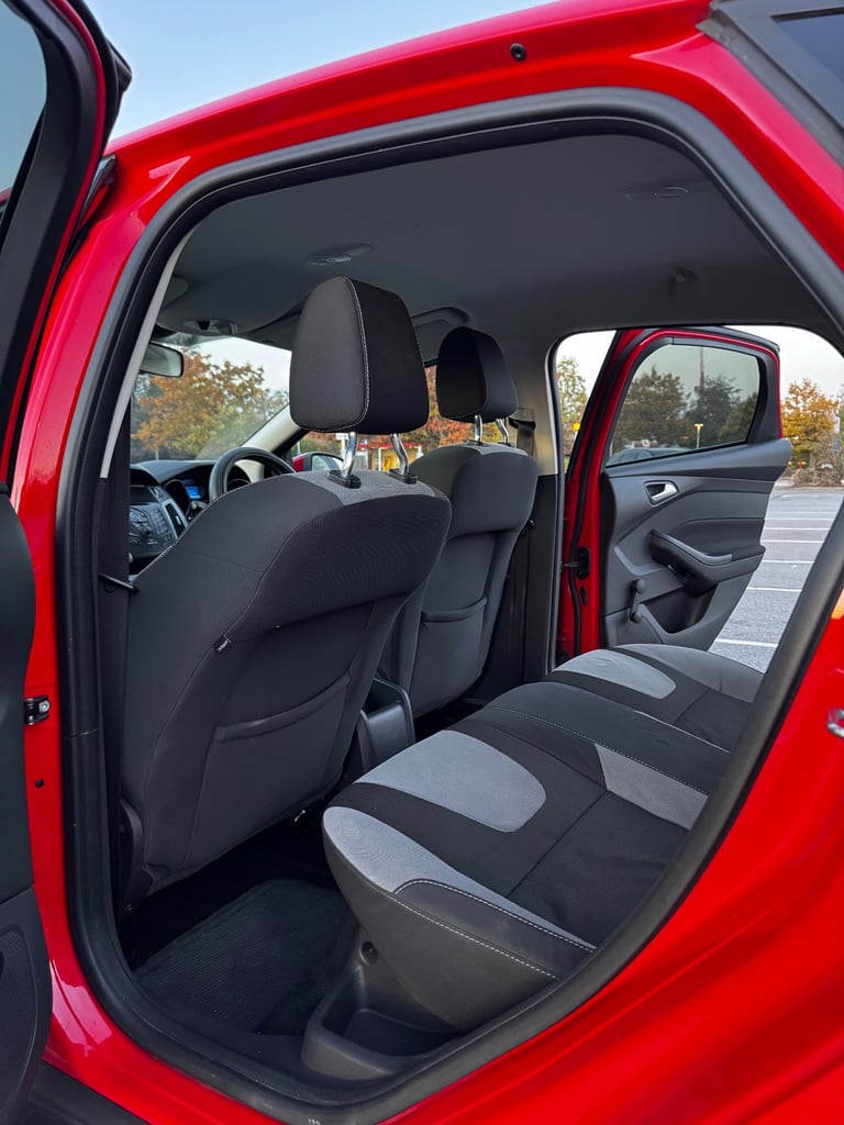 Ford, FOCUS, Hatchback, 2014, Manual, 998 (cc), 5 doors