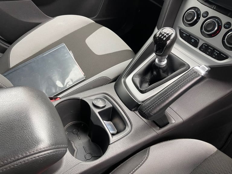 2013 Ford Focus 1.6 TDCi 115 Zetec S 5dr HATCHBACK DIESEL Manual