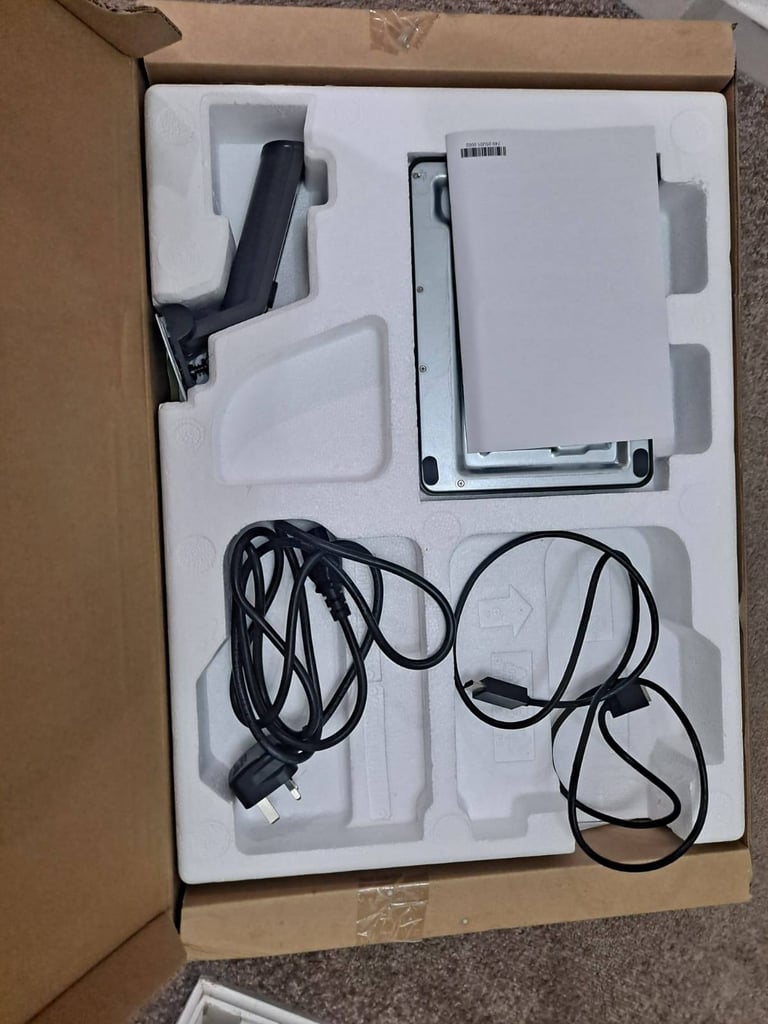 LENOVO MONITOR L24E-30 23.8 INCHES WIDE FULL HD 75HZ IMMACULATE BOXED WITH ALL ACCESSORIES