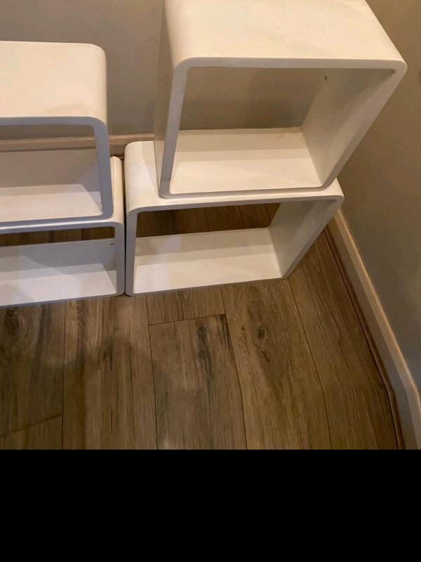 4 cube white shelf set