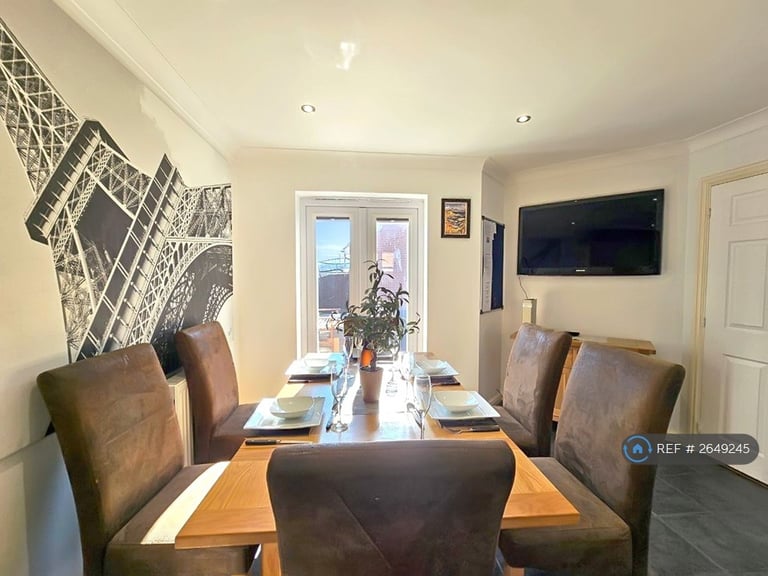 3 bedroom house in Boughton Way, Gloucester, GL4 (3 bed) (#2649245)