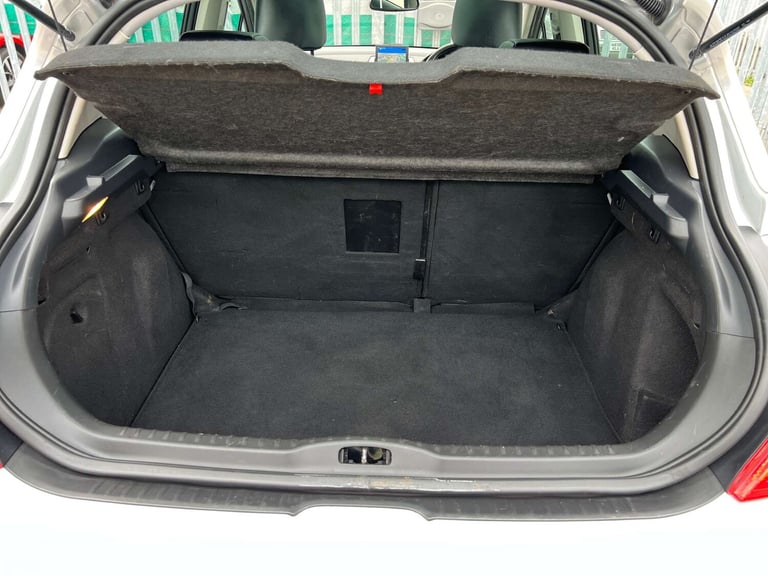 2013 Peugeot 308 1.6 308 Allure Navigation Version 5dr Hatchback Petrol Manual