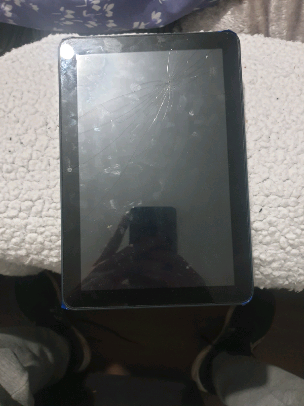 Amazon Fire HD Tablet and docking charger 