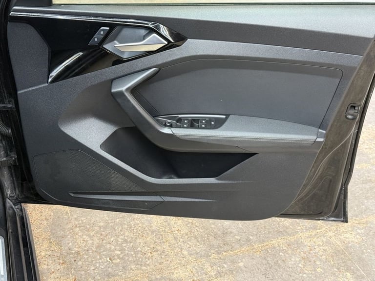2019 Audi A1 1.0 TFSI 30 S line Sportback 5dr Petrol S Tronic Euro 6 (s/s) (116 ps) Hatchback Pet...
