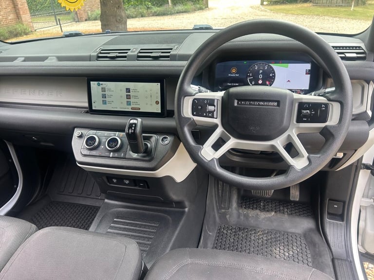 LAND ROVER DEFENDER 90 3.0 D200 MHEV 2021