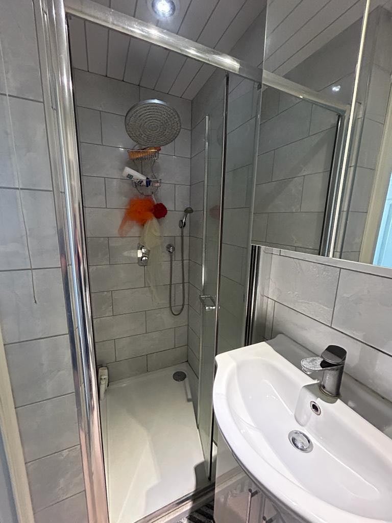 Double room for 1 person £700 pm-