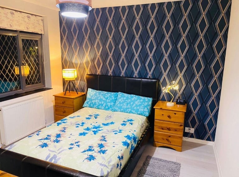 image for  Lovely Double Room to let in Epsom. Student/Working professional. £900 pm including bills. KT19 9PZ