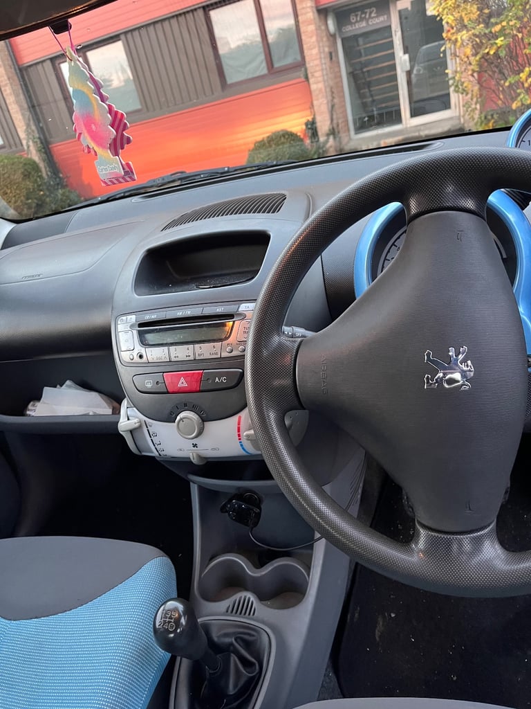 Peugeot, 107, Hatchback, 2008, Manual, 998 (cc), 5 doors
