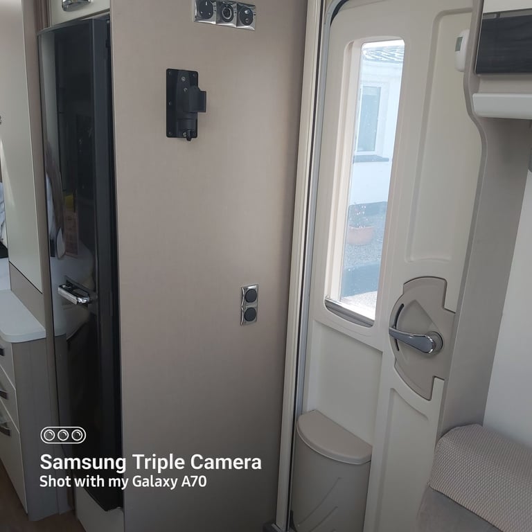 Sterling Elite Four Berth Caravan 2017  With Awning and Winter Cover . Ready to Go.