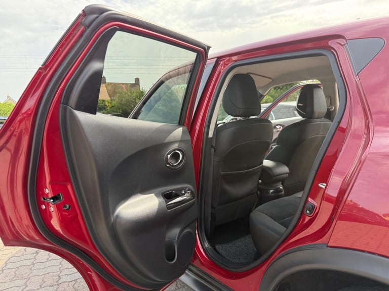 2018 Nissan Juke 1.6 Bose Personal Edition Euro 6 5dr HATCHBACK Petrol Manual