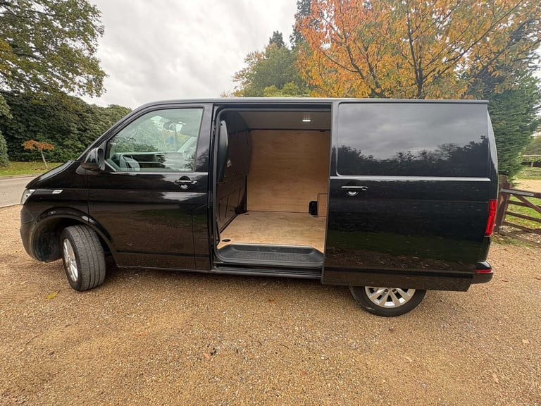 2024 Volkswagen Transporter 2.0 TDI 110 Highline Van PANEL VAN DIESEL Manual