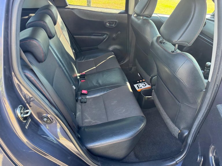 TOYOTA YARIS 1.3 Dual VVT-i SR 2012