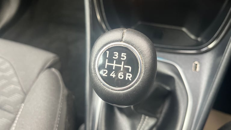 2024 Ford Puma 1.0 EcoBoost Hybrid mHEV Titanium 5dr Petrol Hatchback Hatchback Petrol Manual