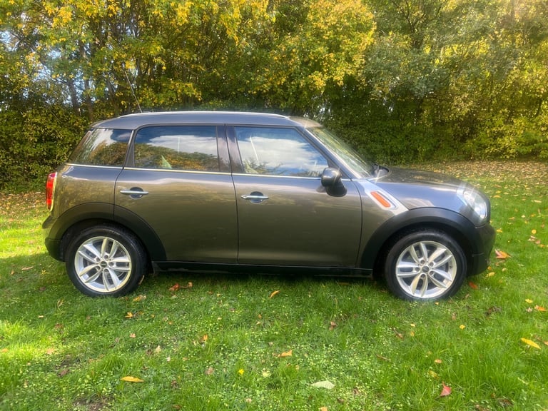2011 MINI Countryman 1.6 Cooper 5dr Auto HATCHBACK Petrol Automatic
