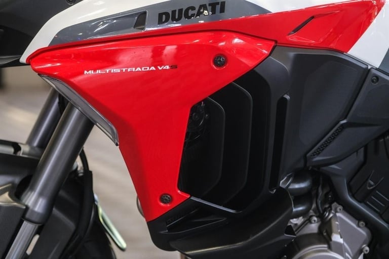 Ducati Multistrada V4 S Sport Includes Panniers