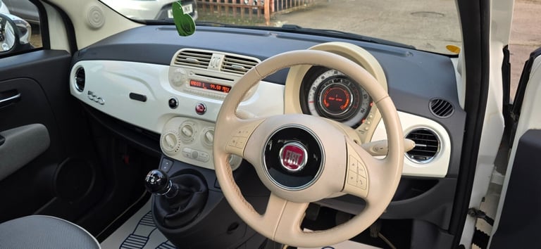 2010 Fiat 500 1.2 Lounge 3dr [Start Stop] HATCHBACK Petrol Manual