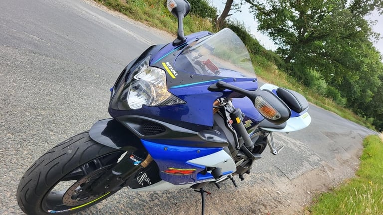 2006 06 SUZUKI GSXR 1000 K6 GSXR1000 SUPERBIKE CLASSIC SPORTS BLUE  WHITE