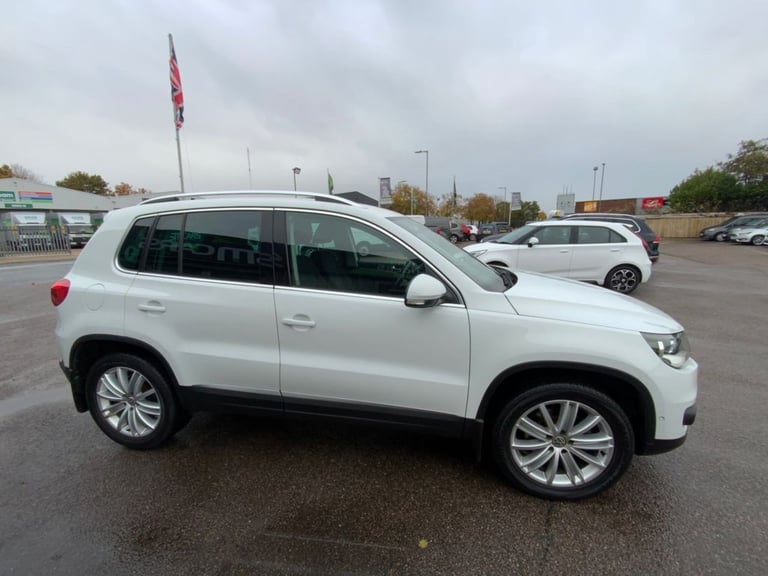 2015 Volkswagen Tiguan 2.0 TDI BlueMotion Tech Match Edition SUV 5dr Diesel DSG 4WD Euro 6 (s/s) ...