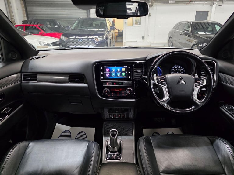 2019 Mitsubishi Outlander 2.4h TwinMotor 13.8kWh 4hs CVT 4WD Euro 6 (s/s) 5dr ESTATE Petrol/Elect...
