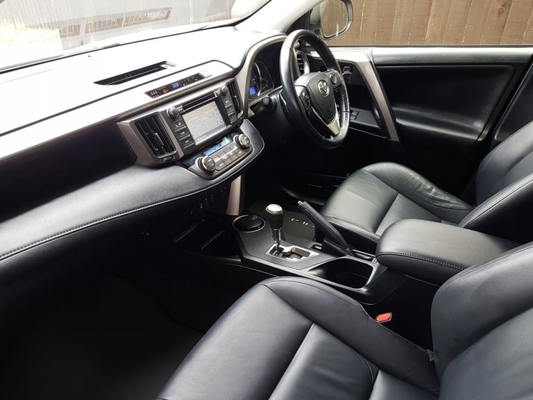 Toyota RAV4 D-4D INVINCIBLE AWD