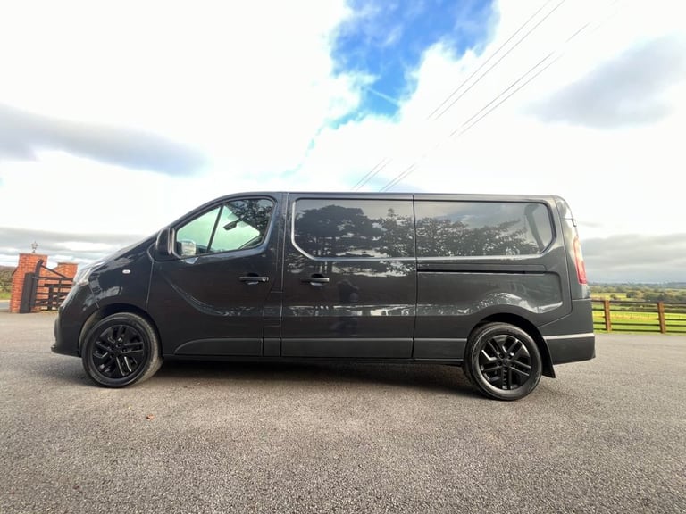2021 Renault Trafic LL30 ENERGY dCi 120 Sport Nav Van PANEL VAN DIESEL Manual