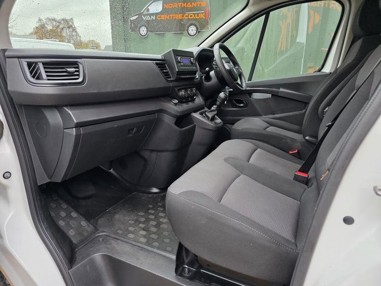 2022 Renault Trafic SL28 Blue dCi 130 L1 H1 Business Van * PLUS VAT *  PANEL VAN Diesel Manual