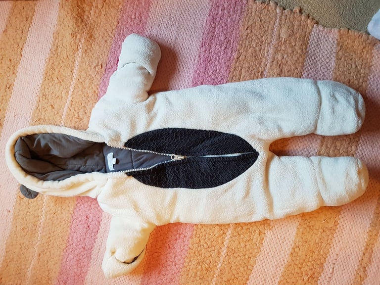 Warm white panda outfit 0-3 months