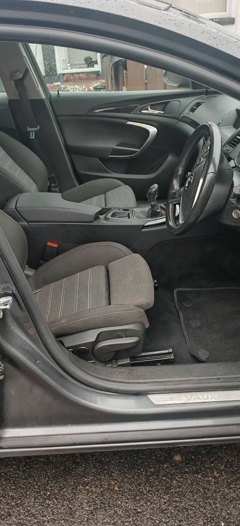 Vauxhall, INSIGNIA, Hatchback, 2010, Manual, 1796 (cc), 5 doors