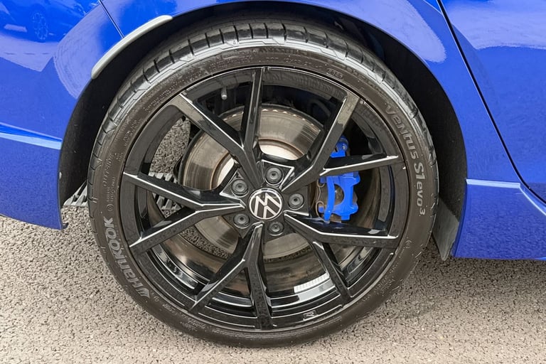 2023 Volkswagen Golf 2.0 TSI 320 R 4Motion 5dr DSG **REAR SIDE AIRBAGS, 19' ESTORIL BLACK A Hatch...