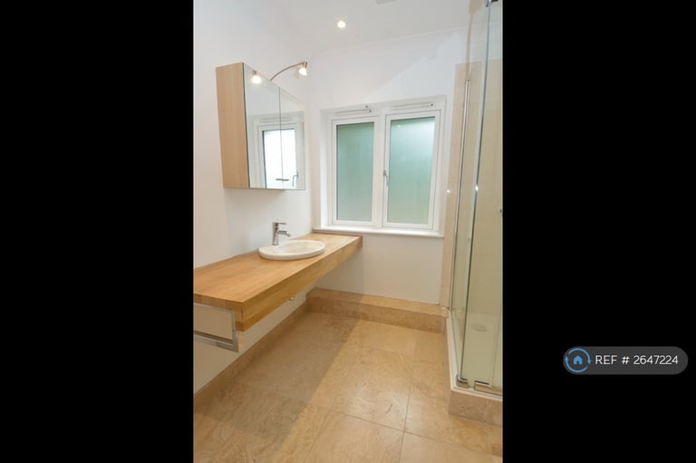 4 bedroom house in Northcourt, Pangbourne, Reading, RG8 (4 bed) (#2647224)