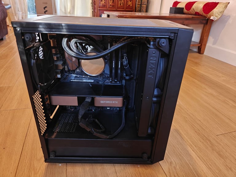 Elegant Gaming PC Desktop - 3070 & 5600x