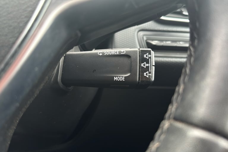  Renault Clio 1.6 E Tech Evolution Hatchback 5dr Petrol Hybrid Auto Euro 6 s/s