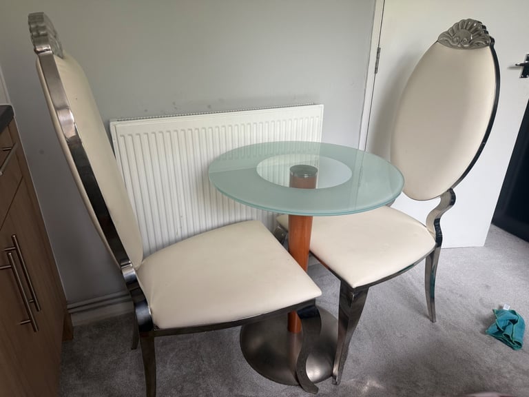 Chair &Table