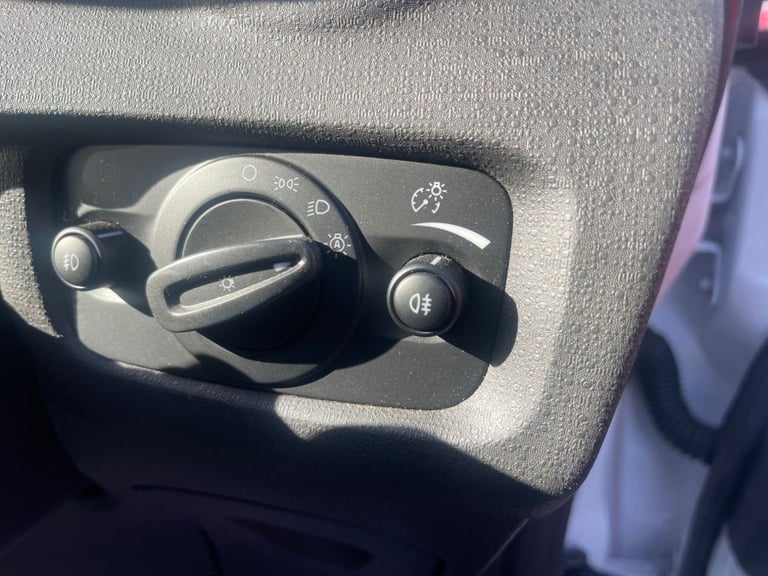 2016 Ford Fiesta 1.0T EcoBoost Titanium Hatchback 5dr Petrol Powershift Euro 6 (100 ps) Hatchback...