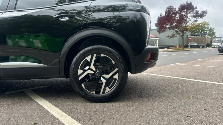 2025 Peugeot 2008 1.2 HYBRID Allure e-DSC6 Euro 6 (s/s) 5dr SUV Hybrid Automatic