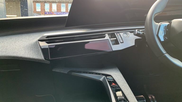 2024 Peugeot 3008 1.2 HYBRID GT SUV 5dr Petrol Hybrid e-DSC6 Euro 6 (s/s) (136 ps) SUV Hybrid Aut...