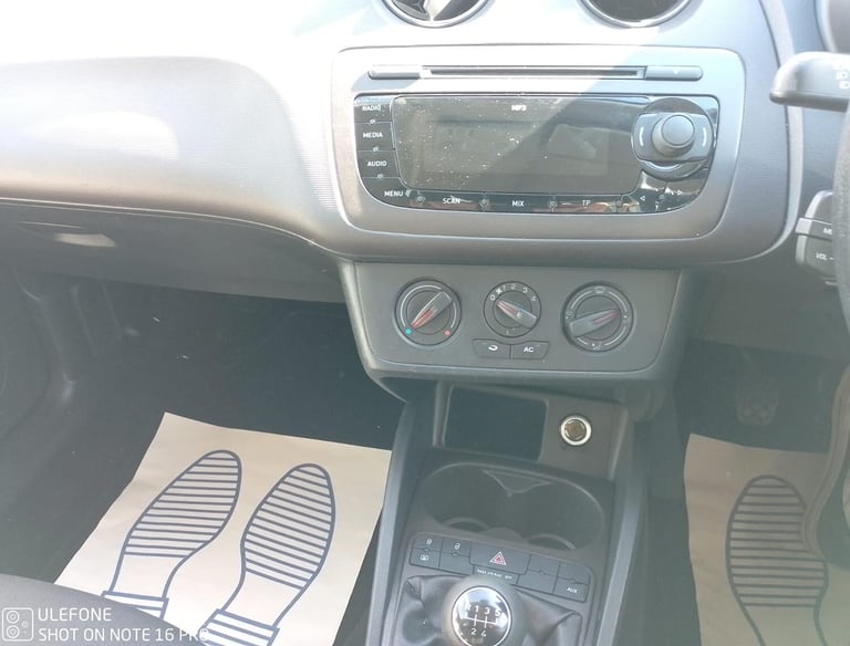 SEAT IBIZA 1.4 SE Black Manual Petrol 2013