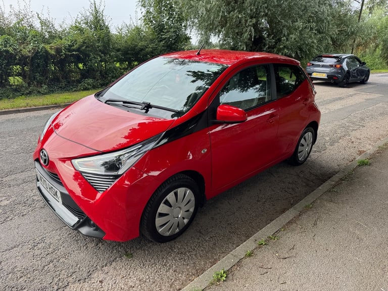 2020 70 Toyota Aygo 1.0 VVT-i X-Play TSS 5dr with only 36k miles