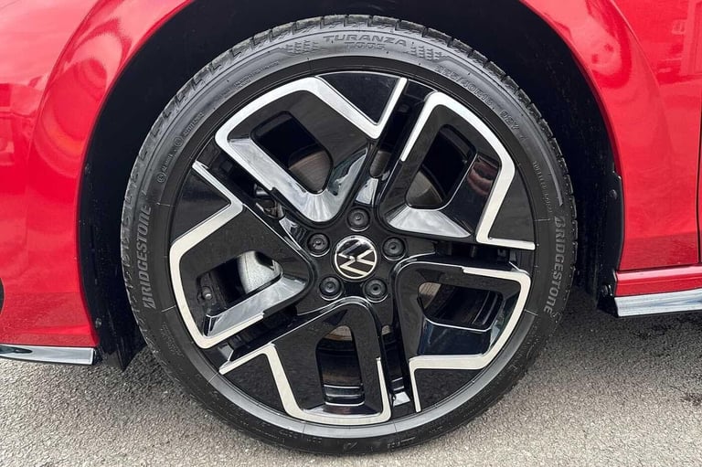 2024 Volkswagen Golf 1.5TSI 150PS Hatch Ã¢Â­ÂBlack Pack, Sunroof, DCC, Keyless, Winter Pack, To ...